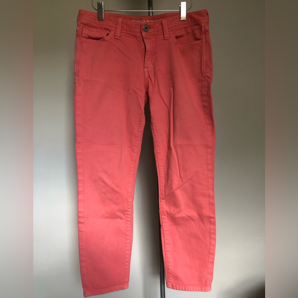 Banana Republic size 28p hot pink jeans